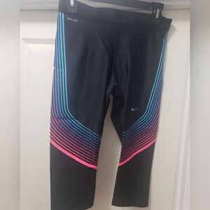 Women | Nike Cropped Running Leggings